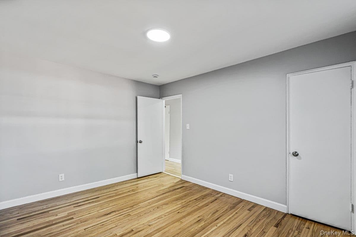 226-29 Manor Rd Rd Unit: #2 Upper thumbnail 15