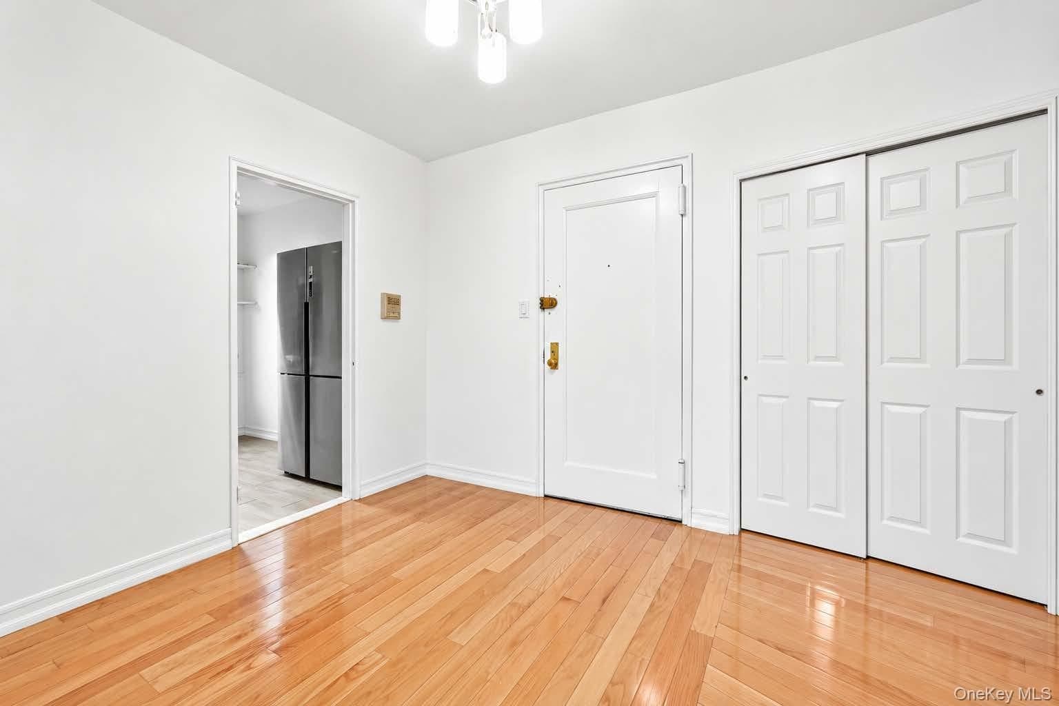140-08 28th Road Unit: 5F thumbnail 3