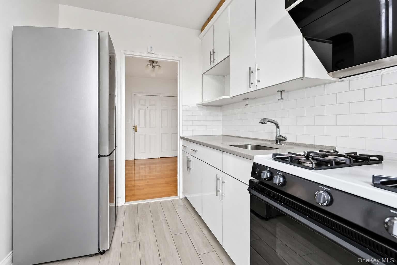 140-08 28th Road Unit: 5F thumbnail 7