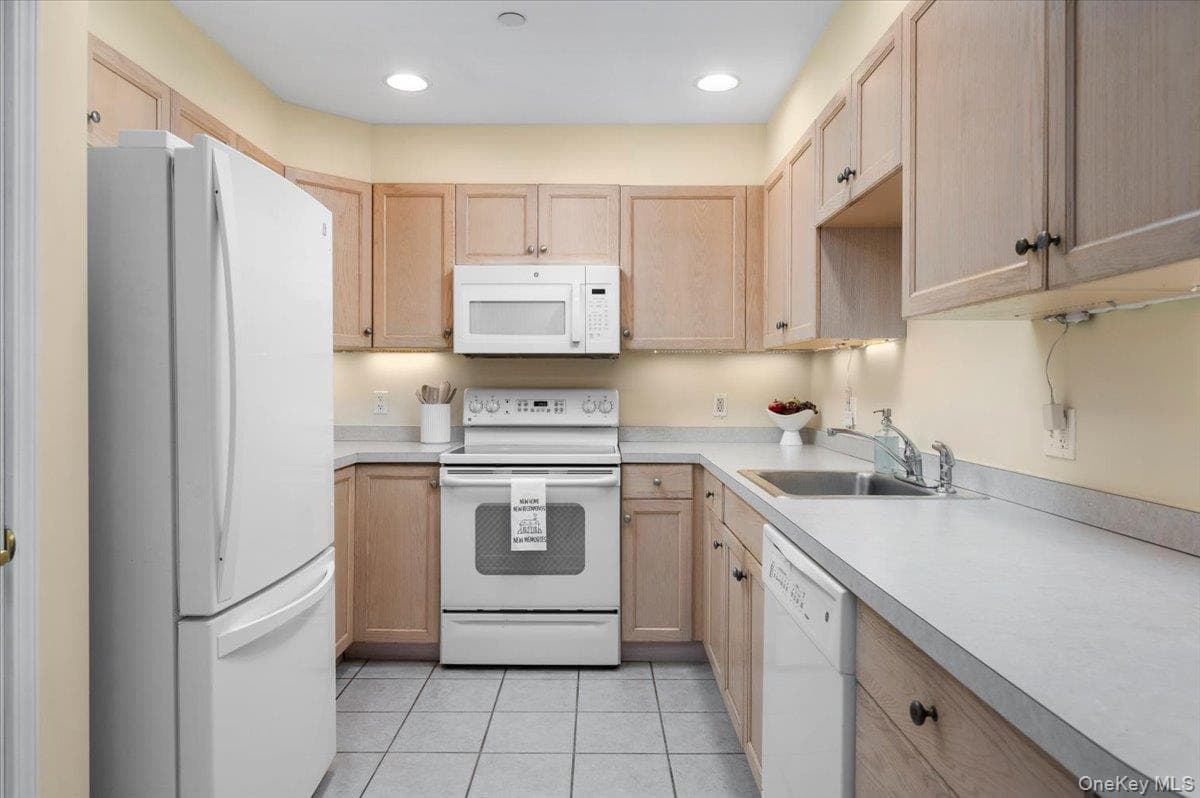100 Woodcrest Lane Unit: 130 thumbnail 4