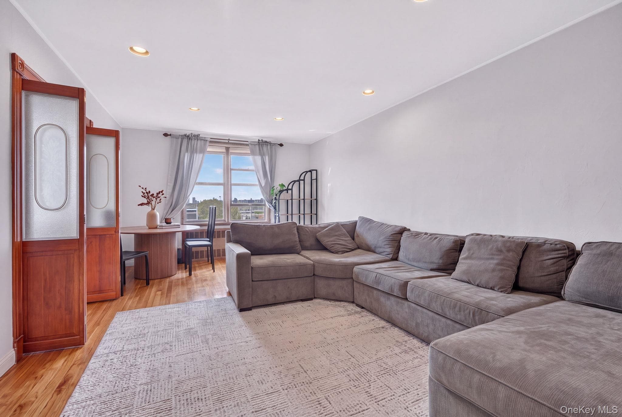 2475 E 11th Street Unit: 5K thumbnail 2