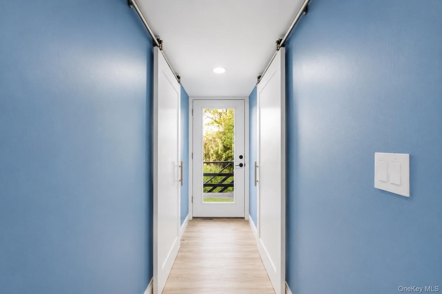 120 Morris Avenue thumbnail 15
