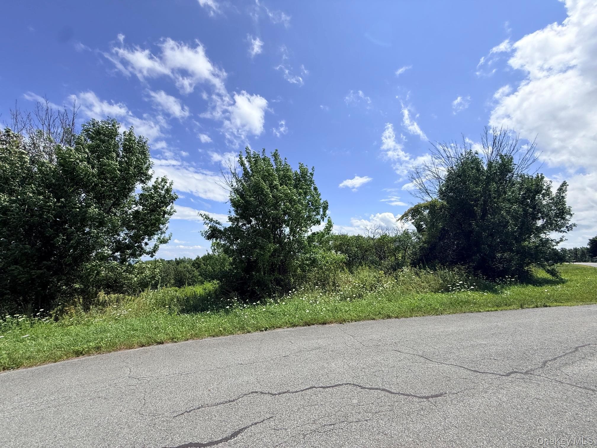 26 Quaker Hill Road thumbnail 6
