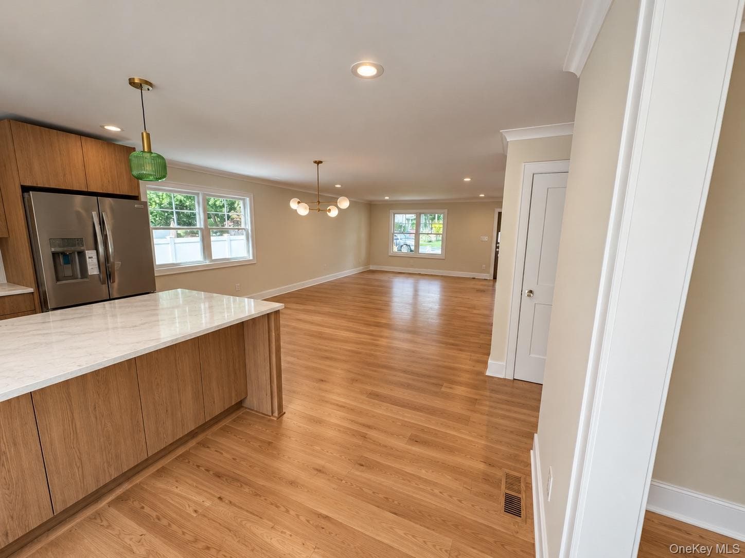 353 Winthrop Street thumbnail 10