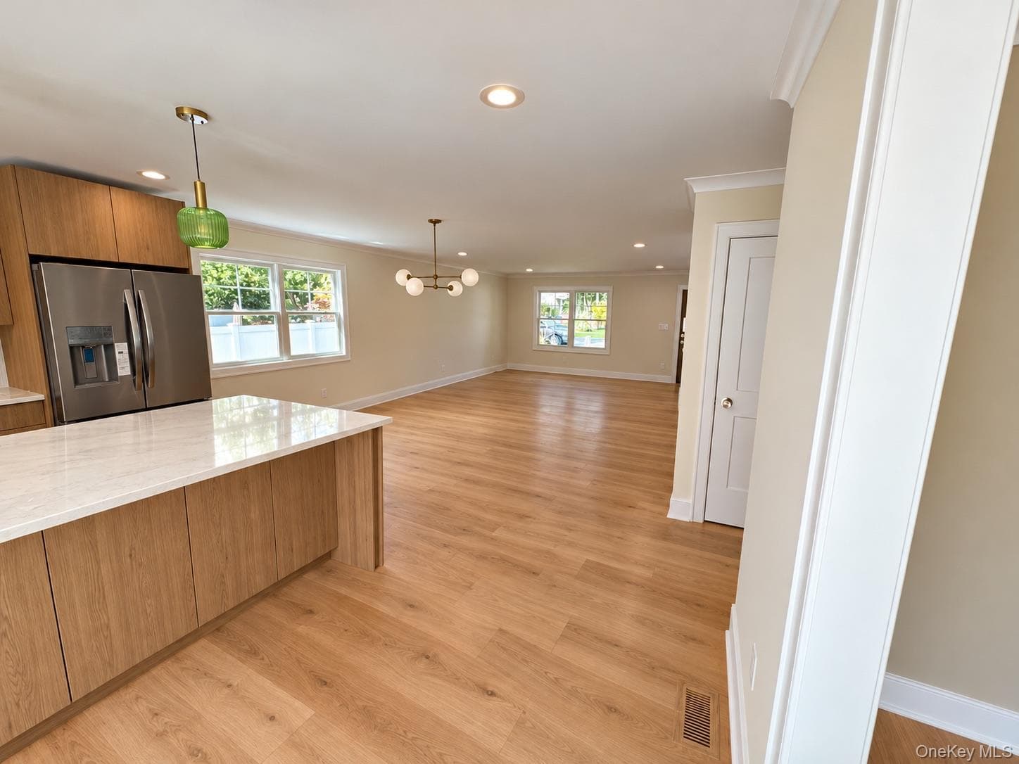 353 Winthrop Street thumbnail 9