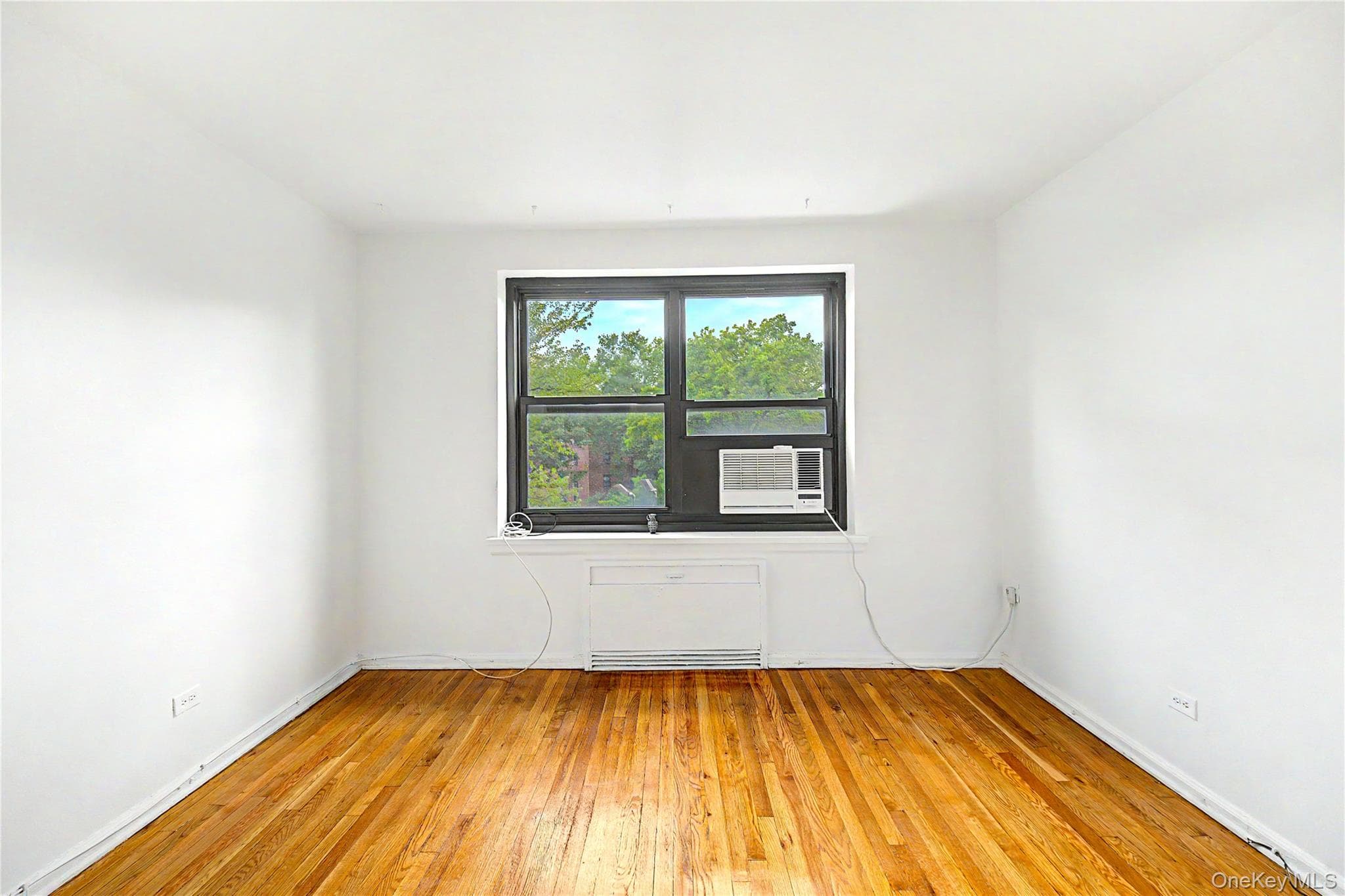 75-08 Bell Boulevard Unit: 3L thumbnail 4