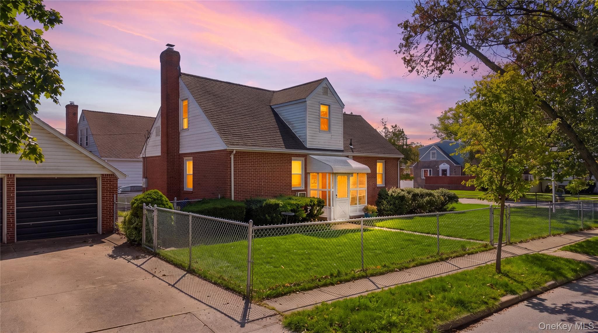 54 Rose Lane, New Hyde Park