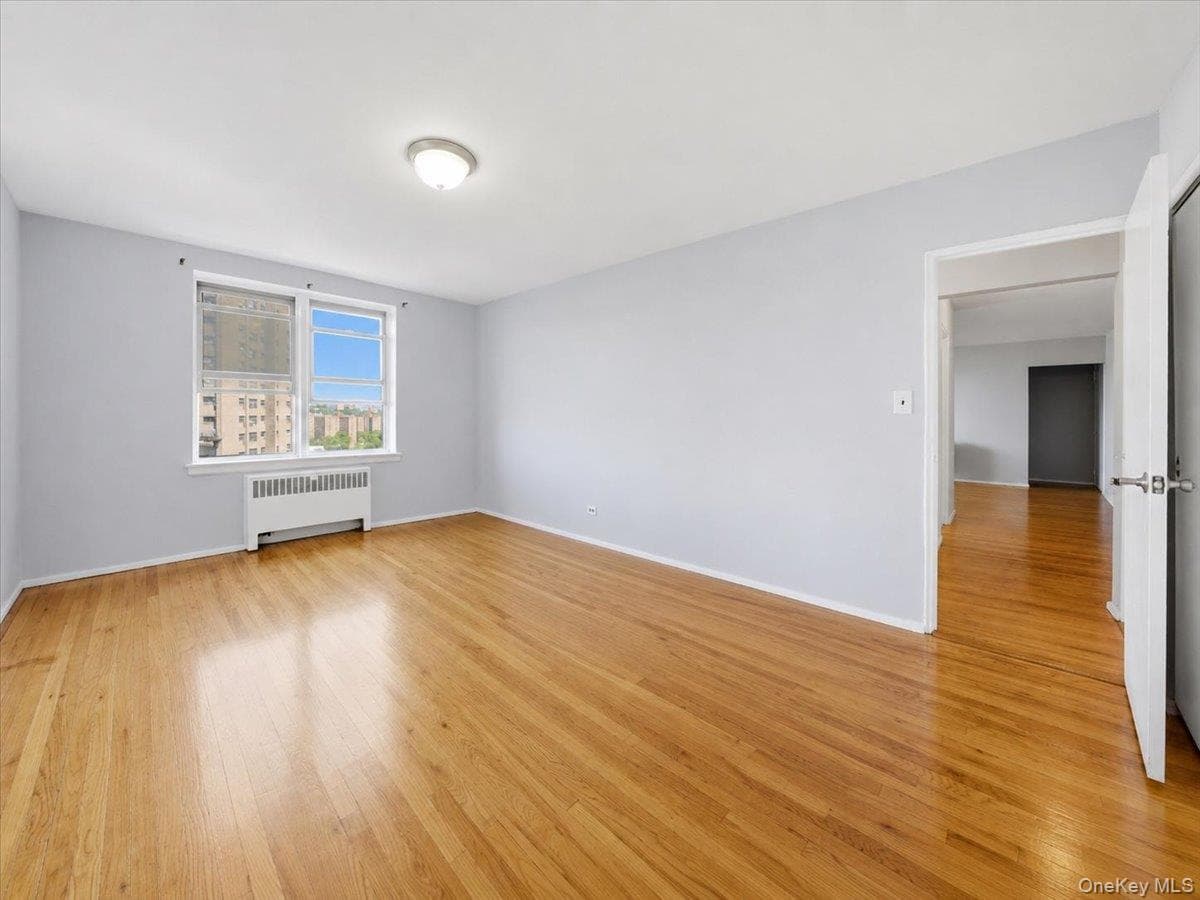 2630 Kingsbridge Terrace Unit: 3A thumbnail 9
