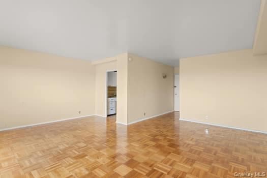 4 Fordham Hill Oval Unit: 12B thumbnail 2
