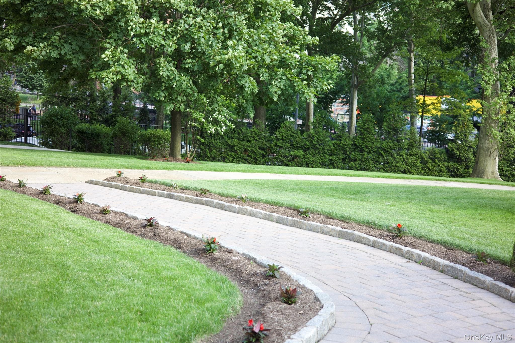4 Fordham Hill Oval Unit: 12B thumbnail 11