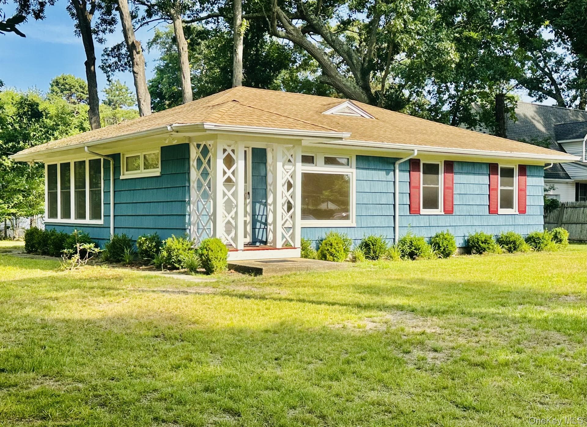 257 Union Avenue photo 1