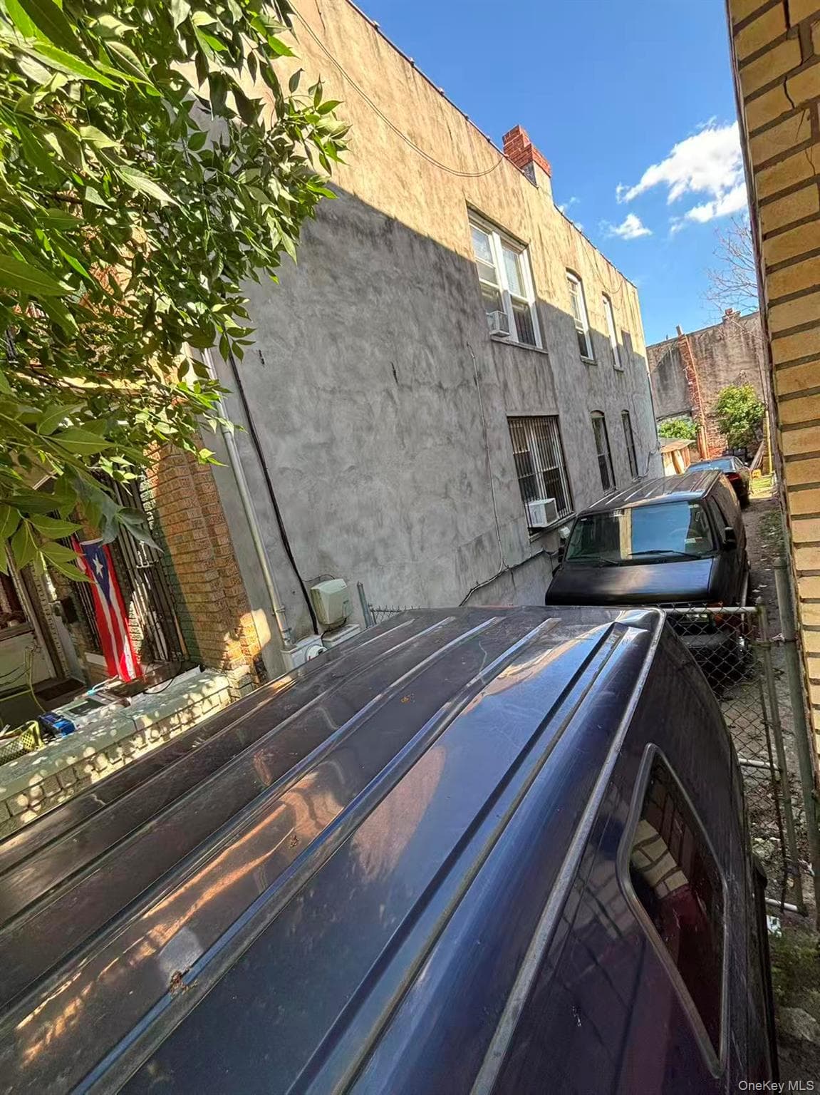 450 Newport Street thumbnail 2