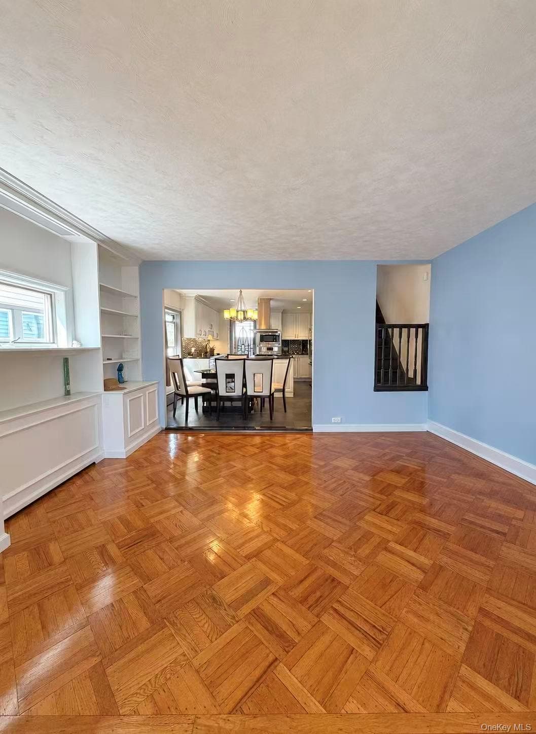 202-13 33rd Avenue thumbnail 9