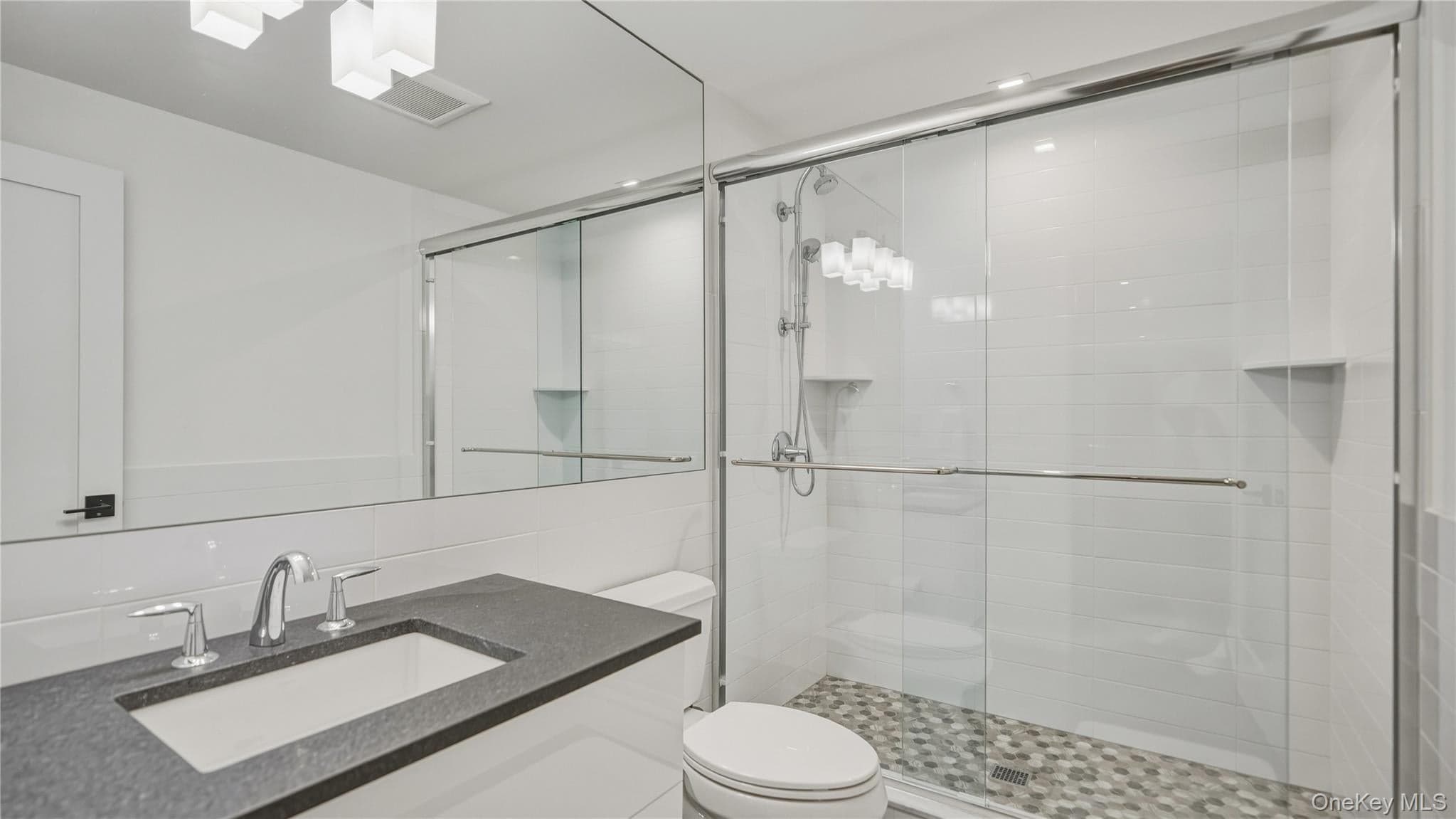 2 Bayview Avenue thumbnail 25