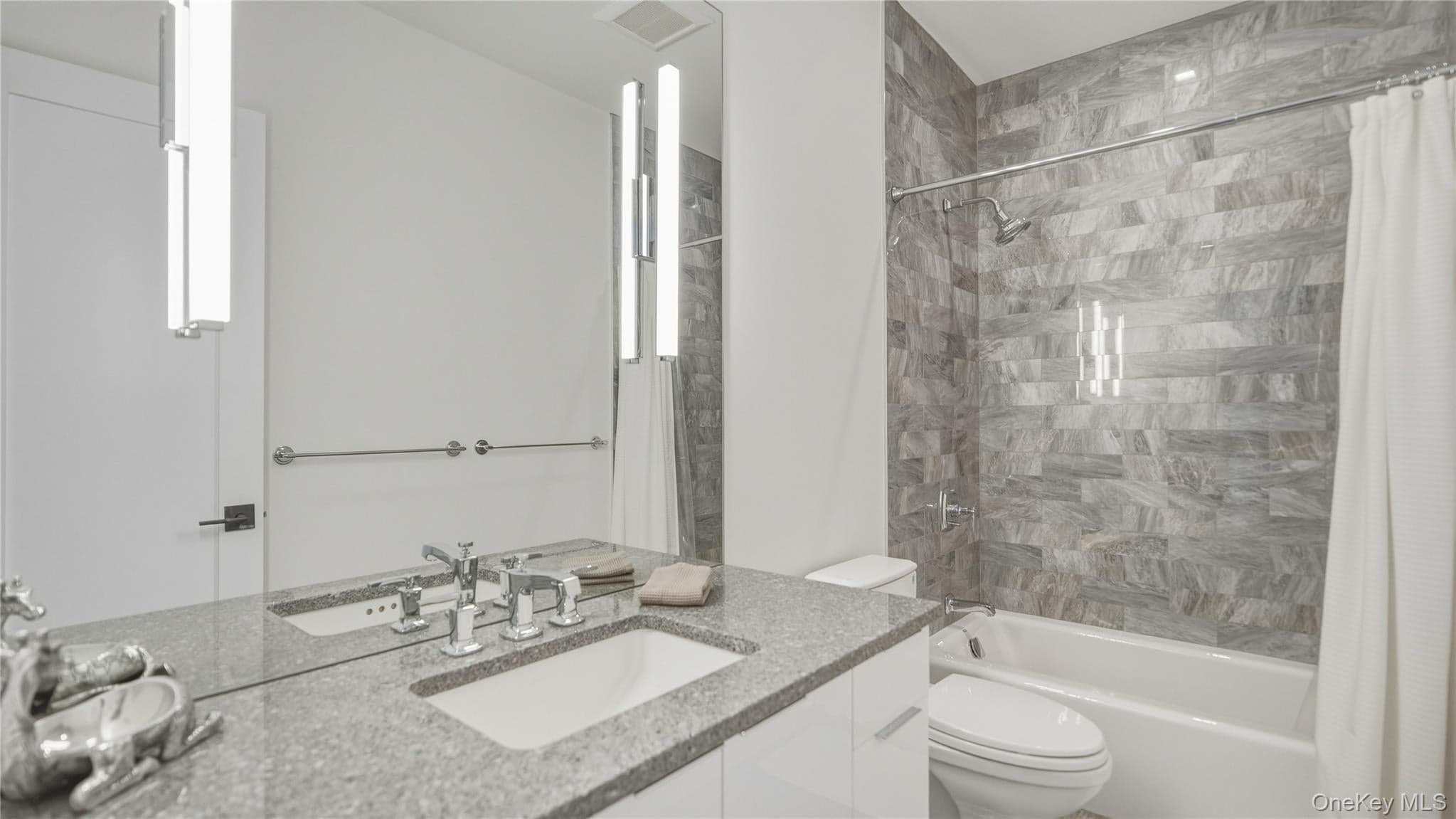 2 Bayview Avenue thumbnail 20