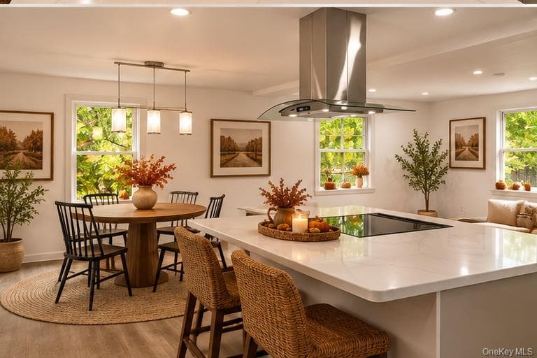 348 Van Wagner Road thumbnail 4