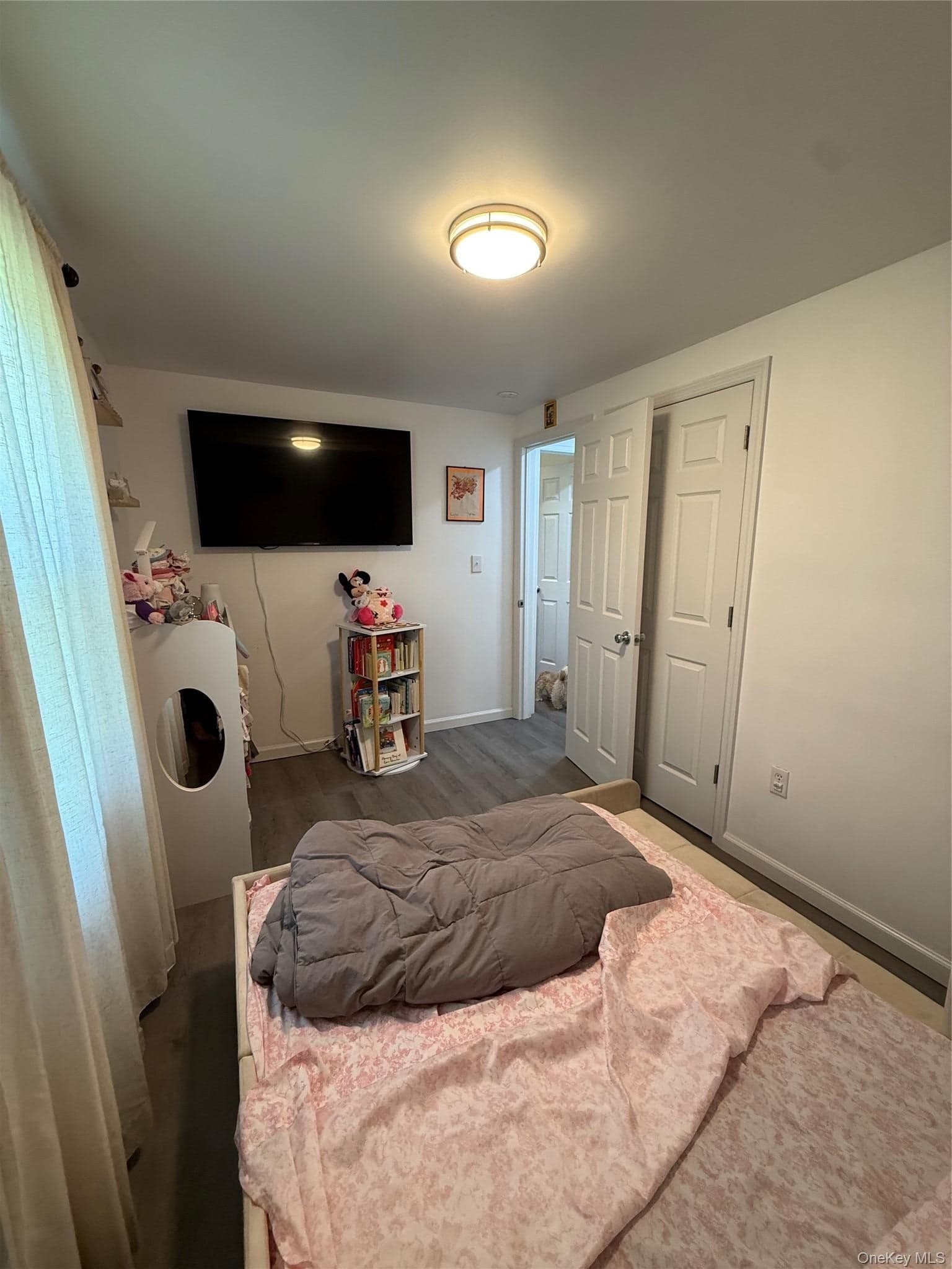 348 Van Wagner Road thumbnail 15