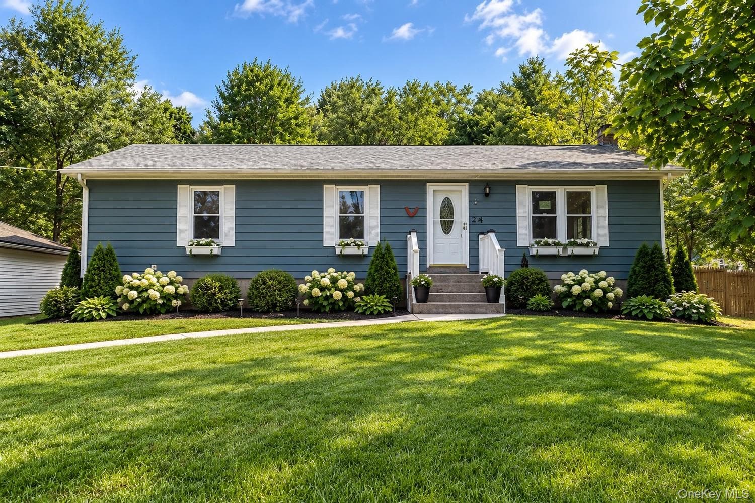 348 Van Wagner Road thumbnail 2