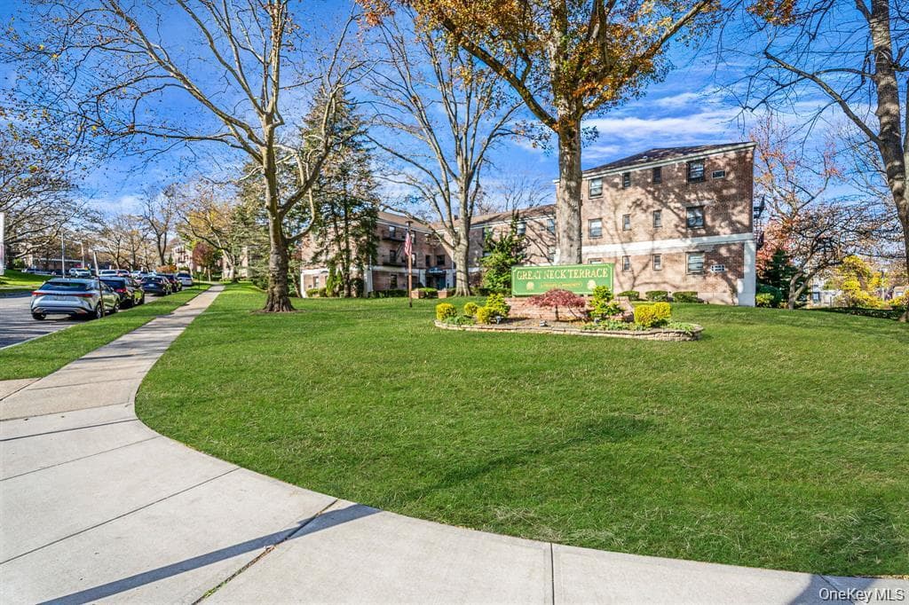 8 Terrace Circle Cir Unit: 1G, Great Neck