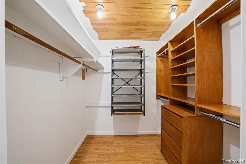 12 Beecher Street thumbnail 32
