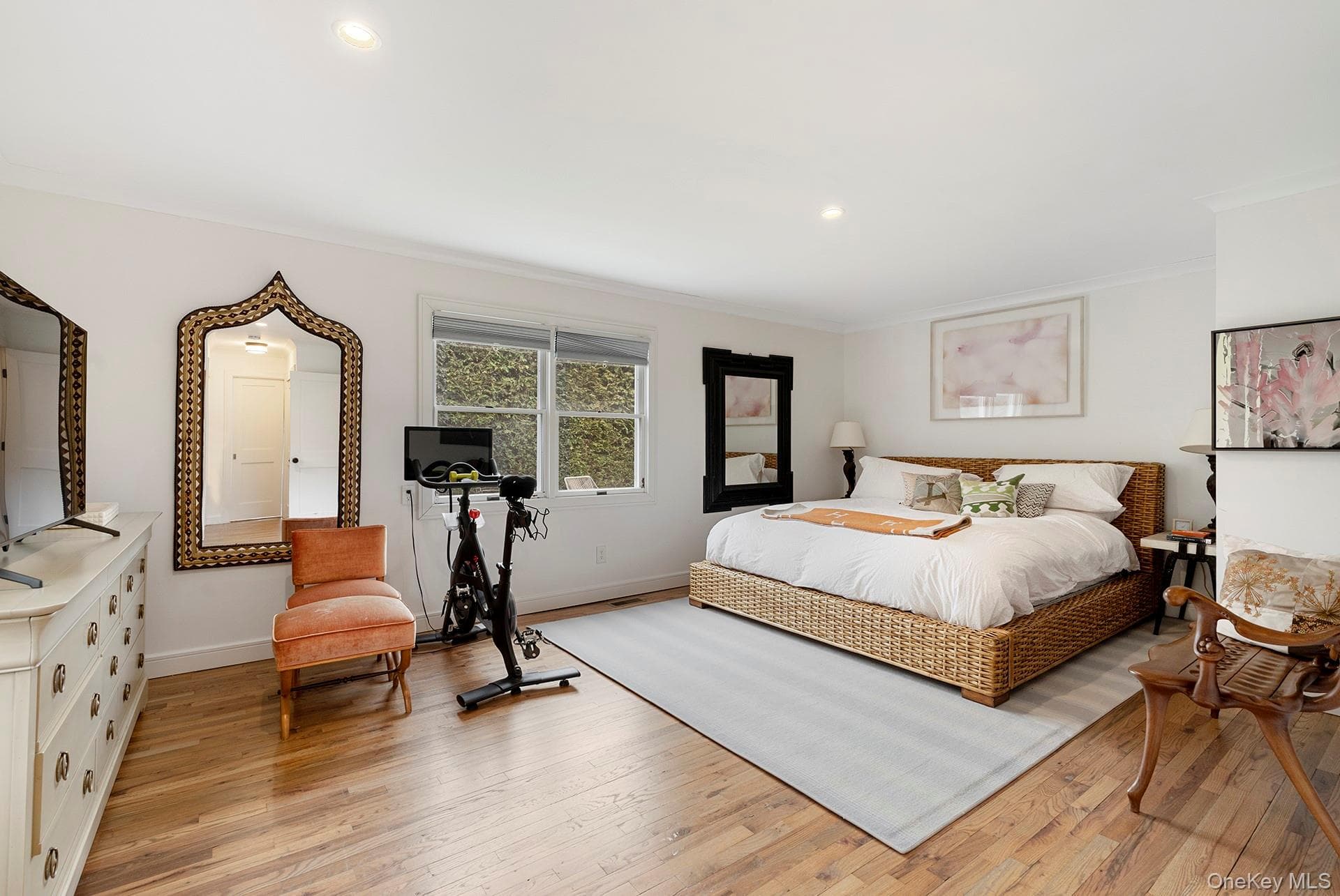 770 Hill Street thumbnail 15