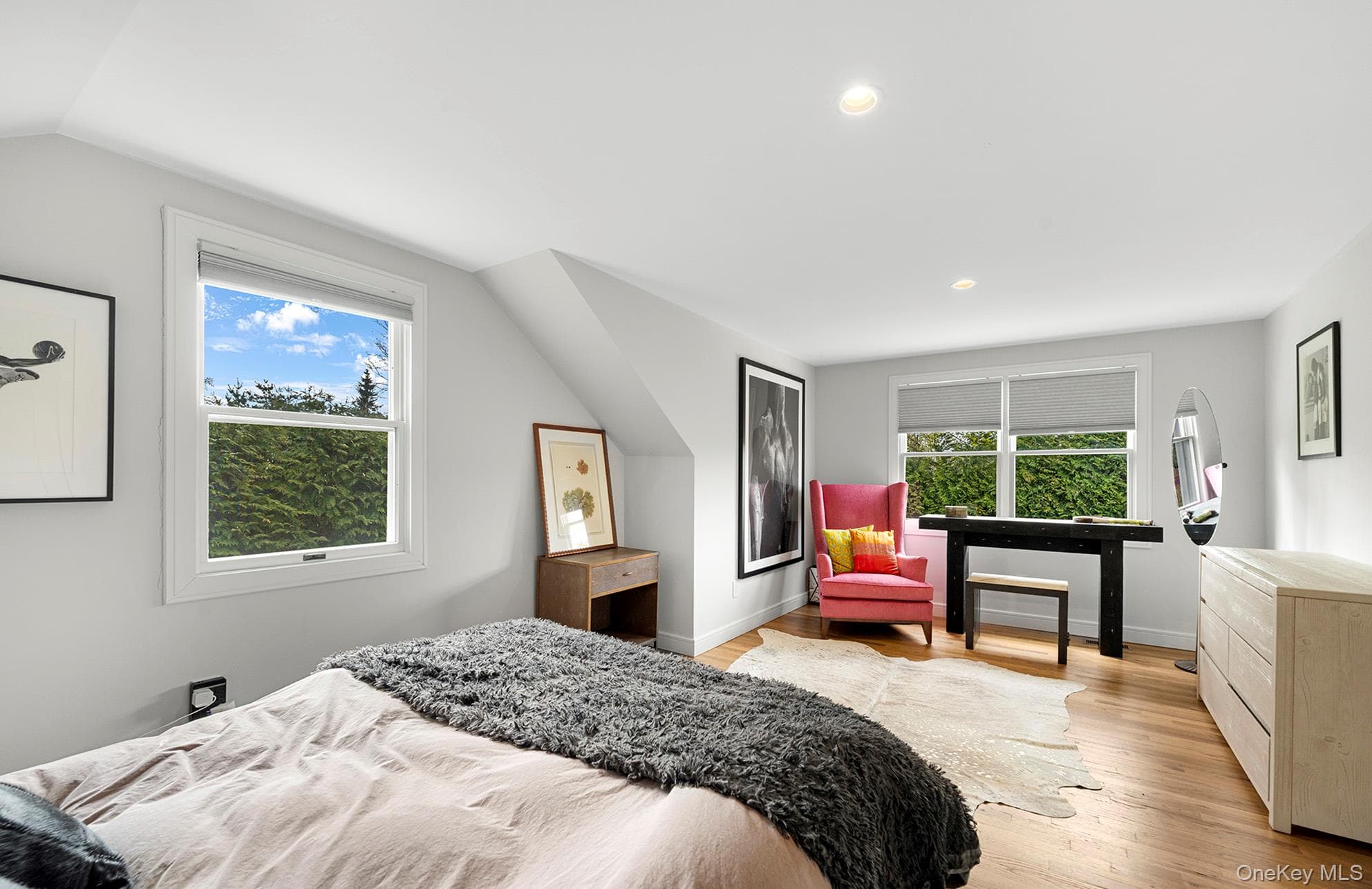 770 Hill Street thumbnail 20