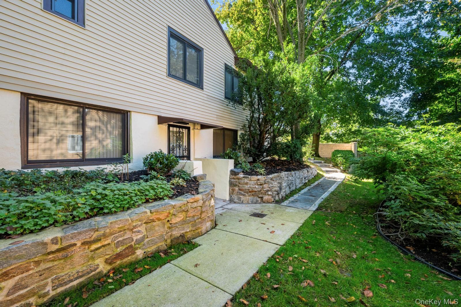 8 Rivers Drive thumbnail 32