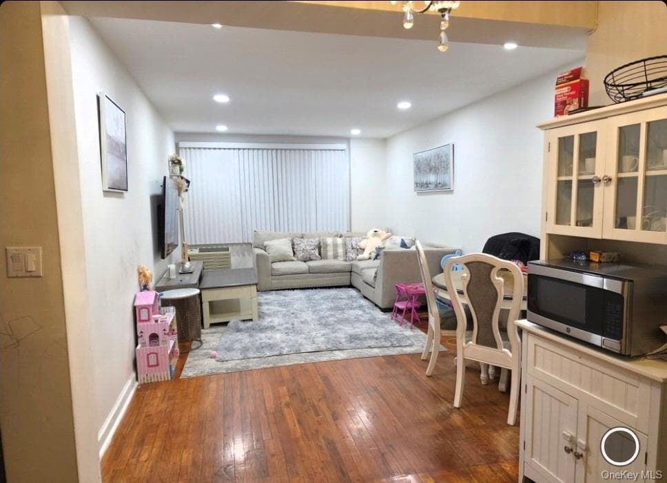 333 Bronx River Road Unit: 707 thumbnail 2