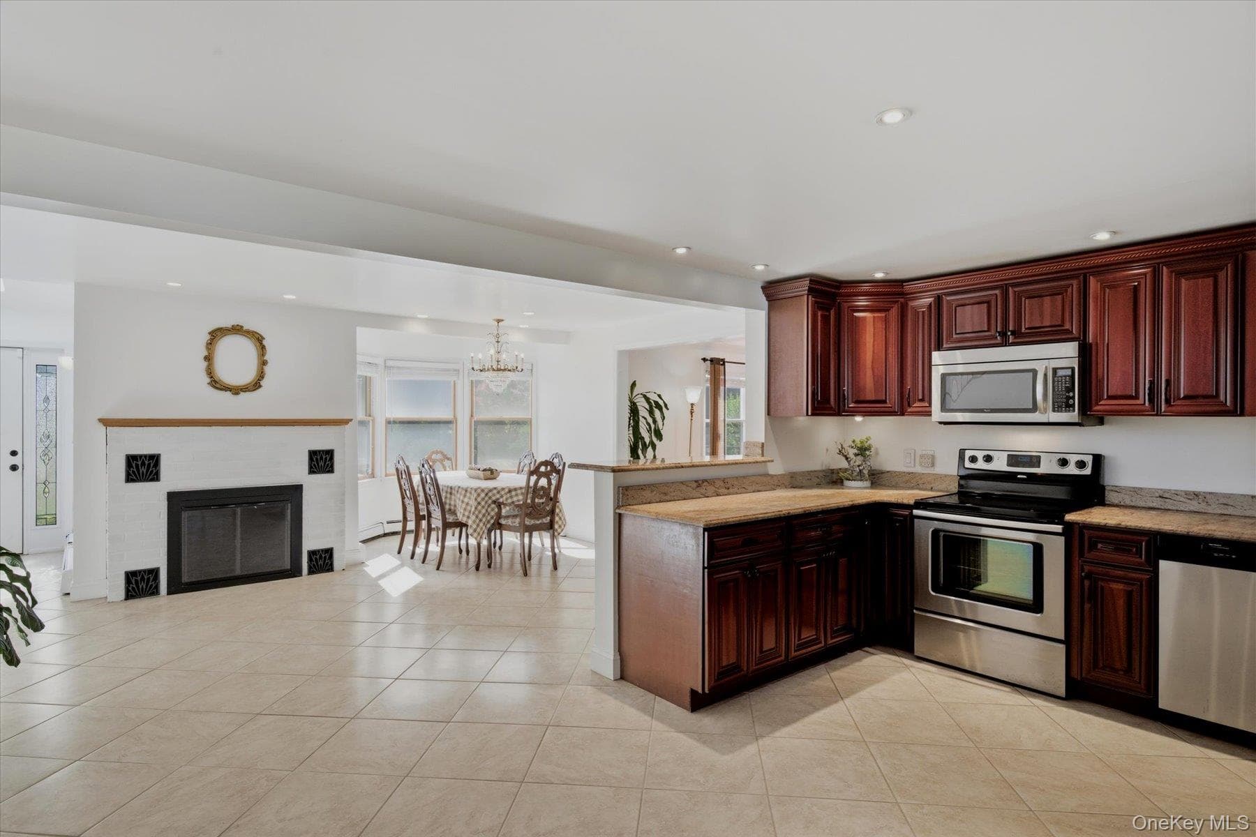 498 Miller Place Road thumbnail 12