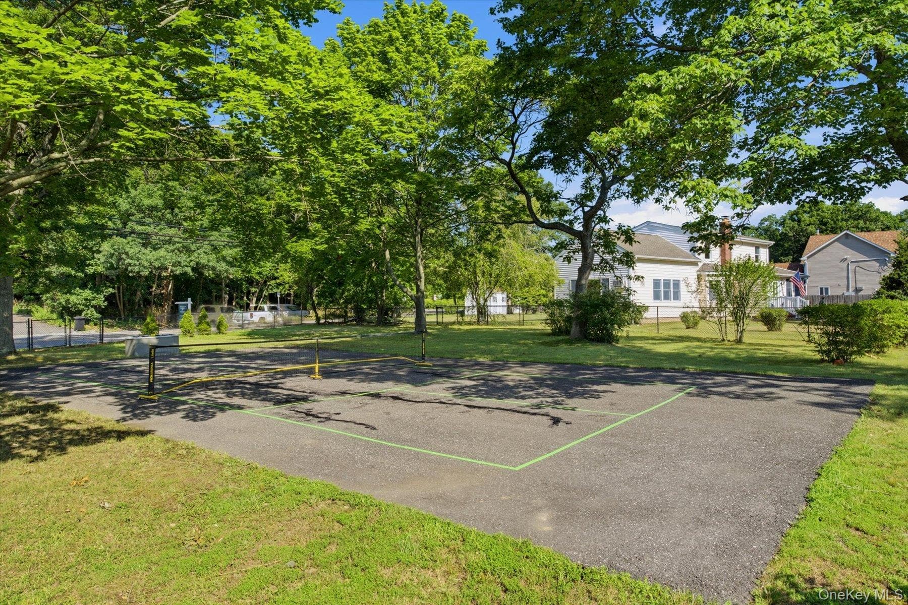 498 Miller Place Road thumbnail 36