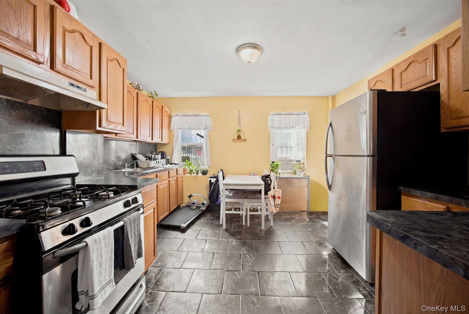 243 Woodbine Street thumbnail 13