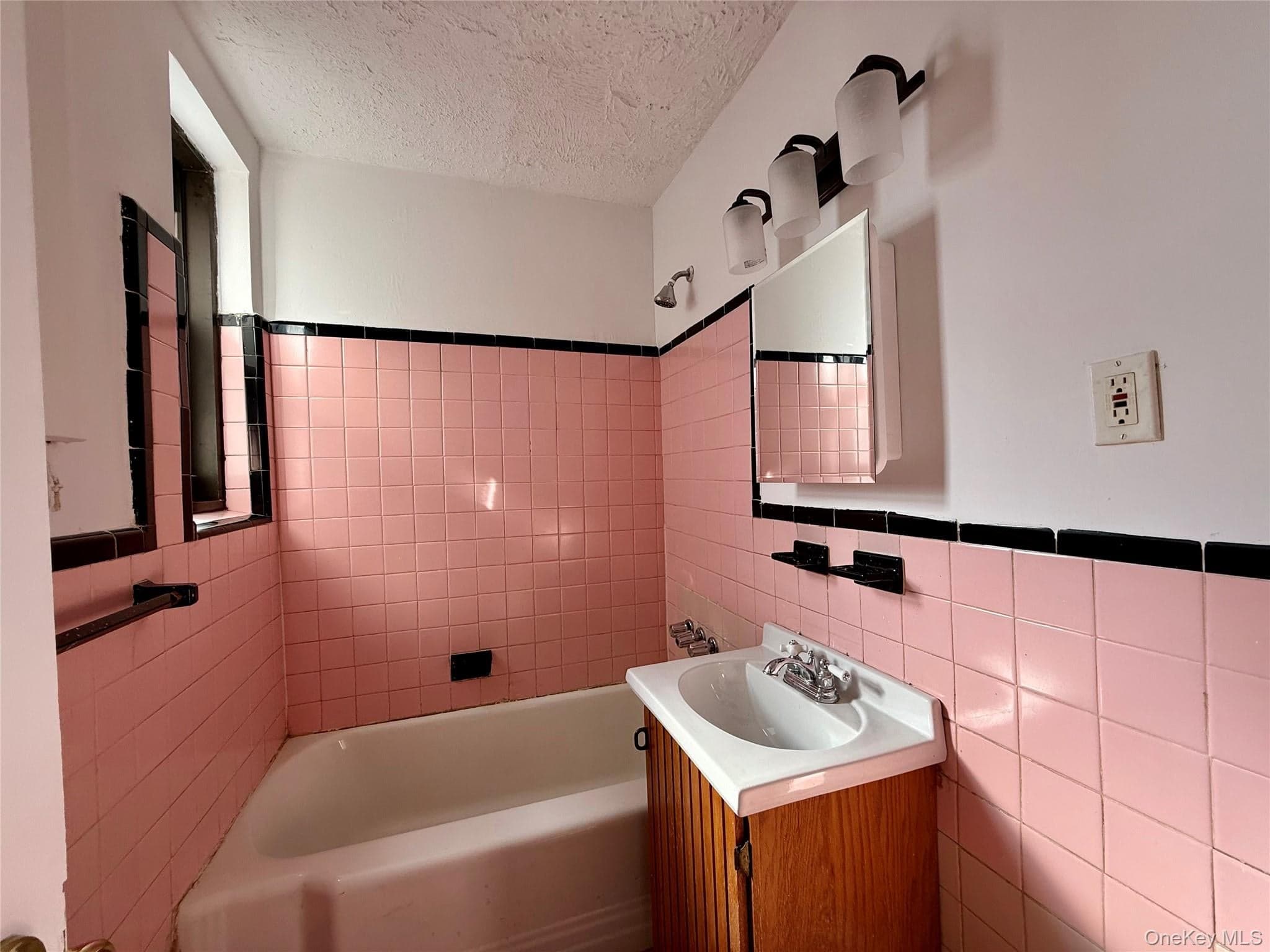 112-24 Northern Boulevard Unit: 3G thumbnail 19