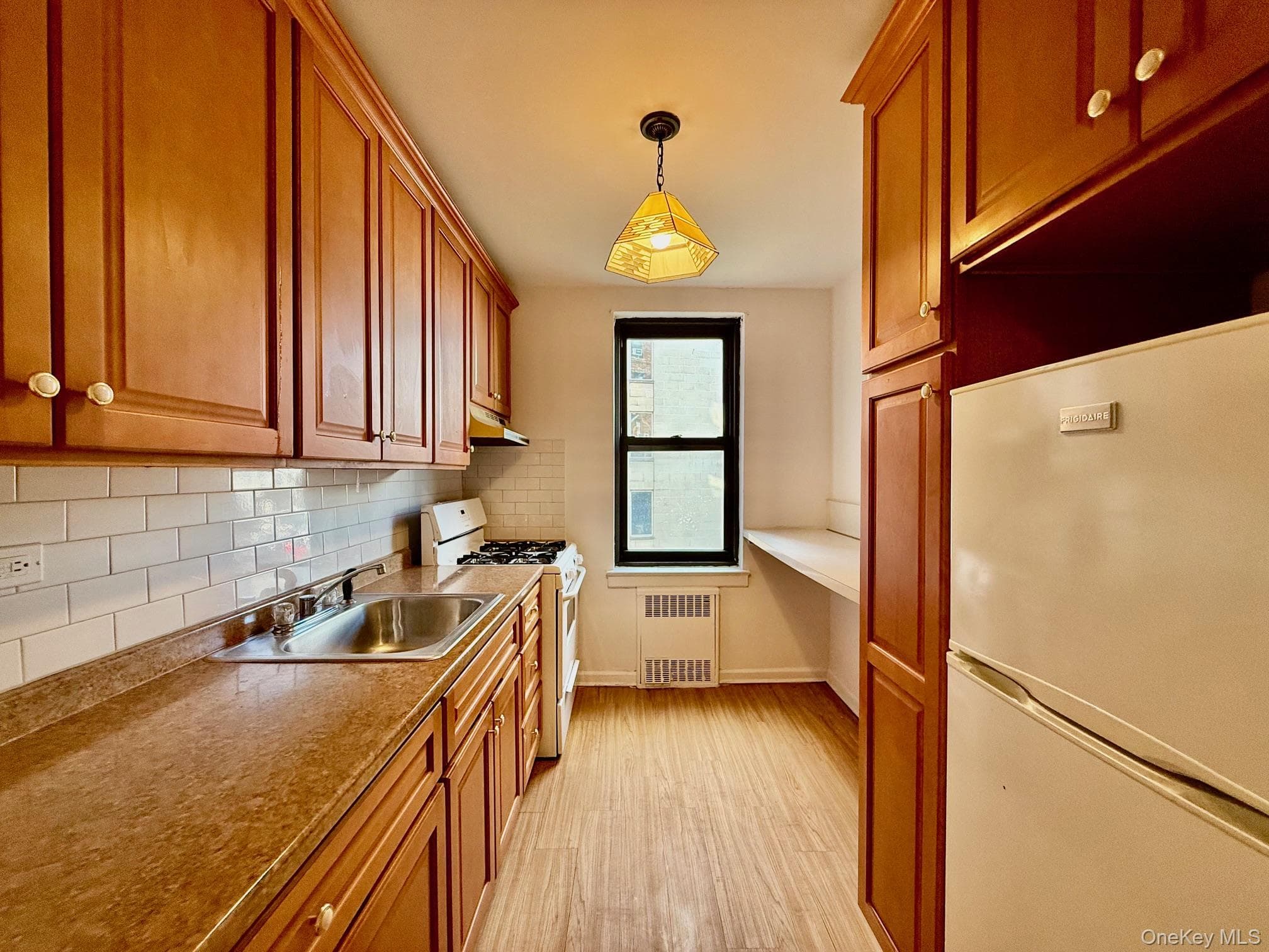 112-24 Northern Boulevard Unit: 3G thumbnail 11