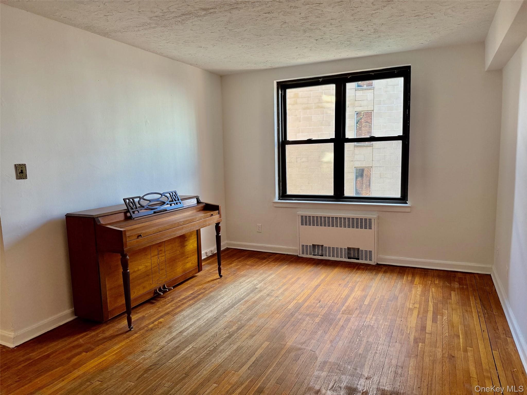 112-24 Northern Boulevard Unit: 3G thumbnail 5