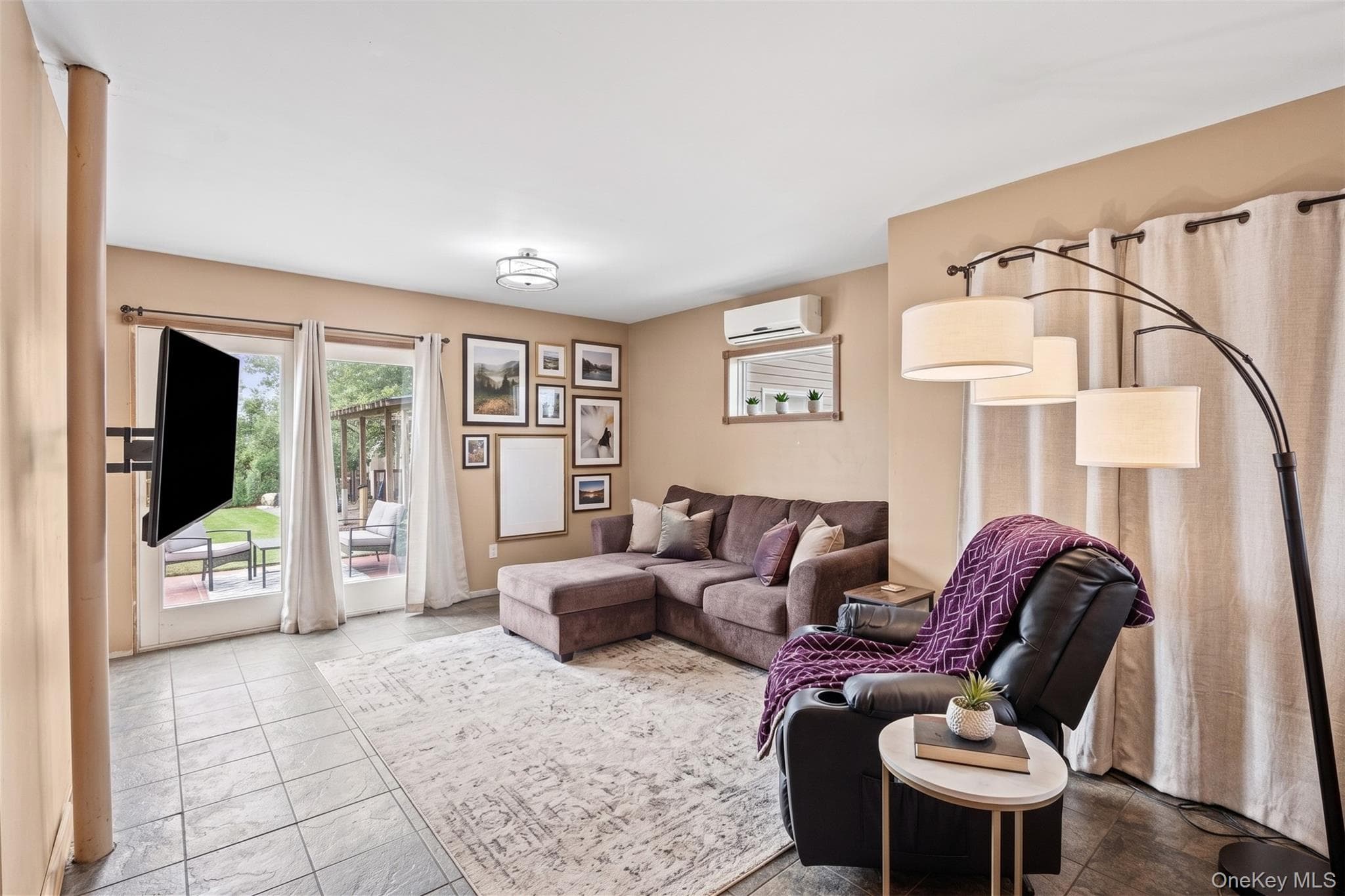 547 Sunnybrook Drive thumbnail 4
