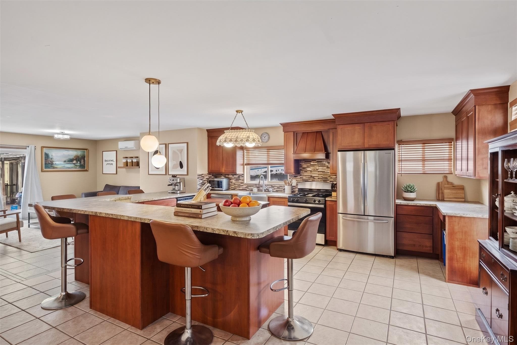 547 Sunnybrook Drive thumbnail 2