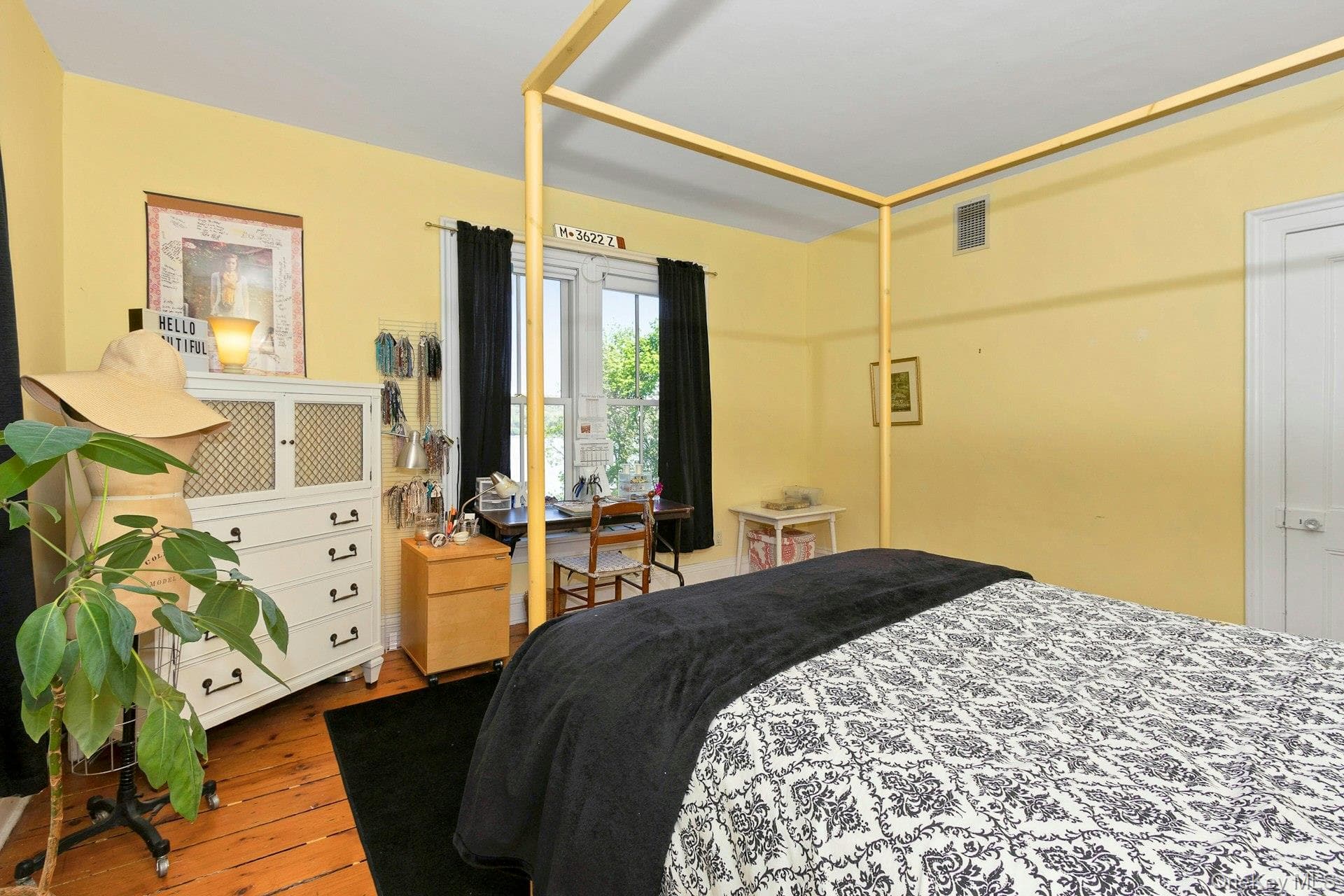 34 Lawrence Lane thumbnail 27