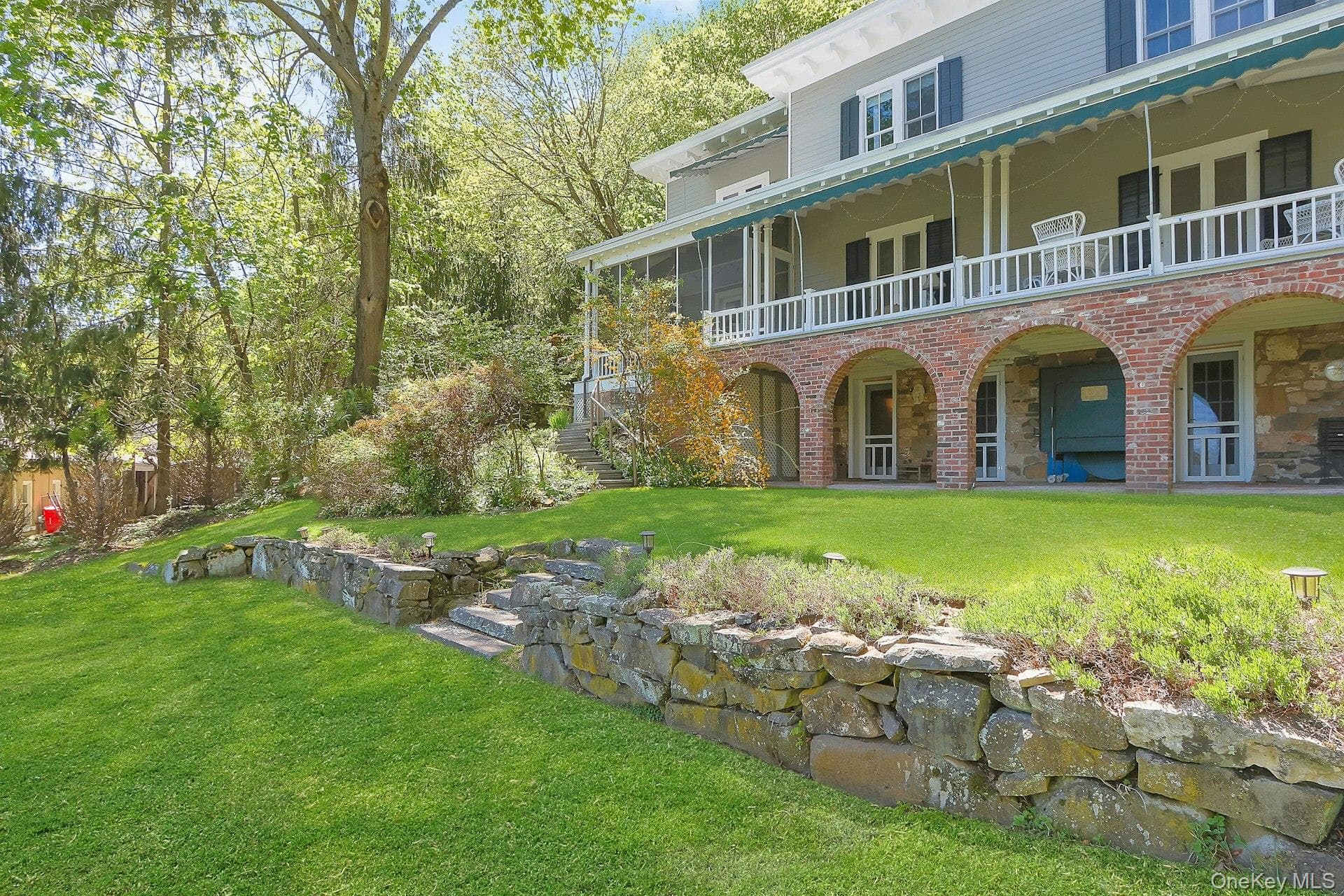 34 Lawrence Lane thumbnail 37