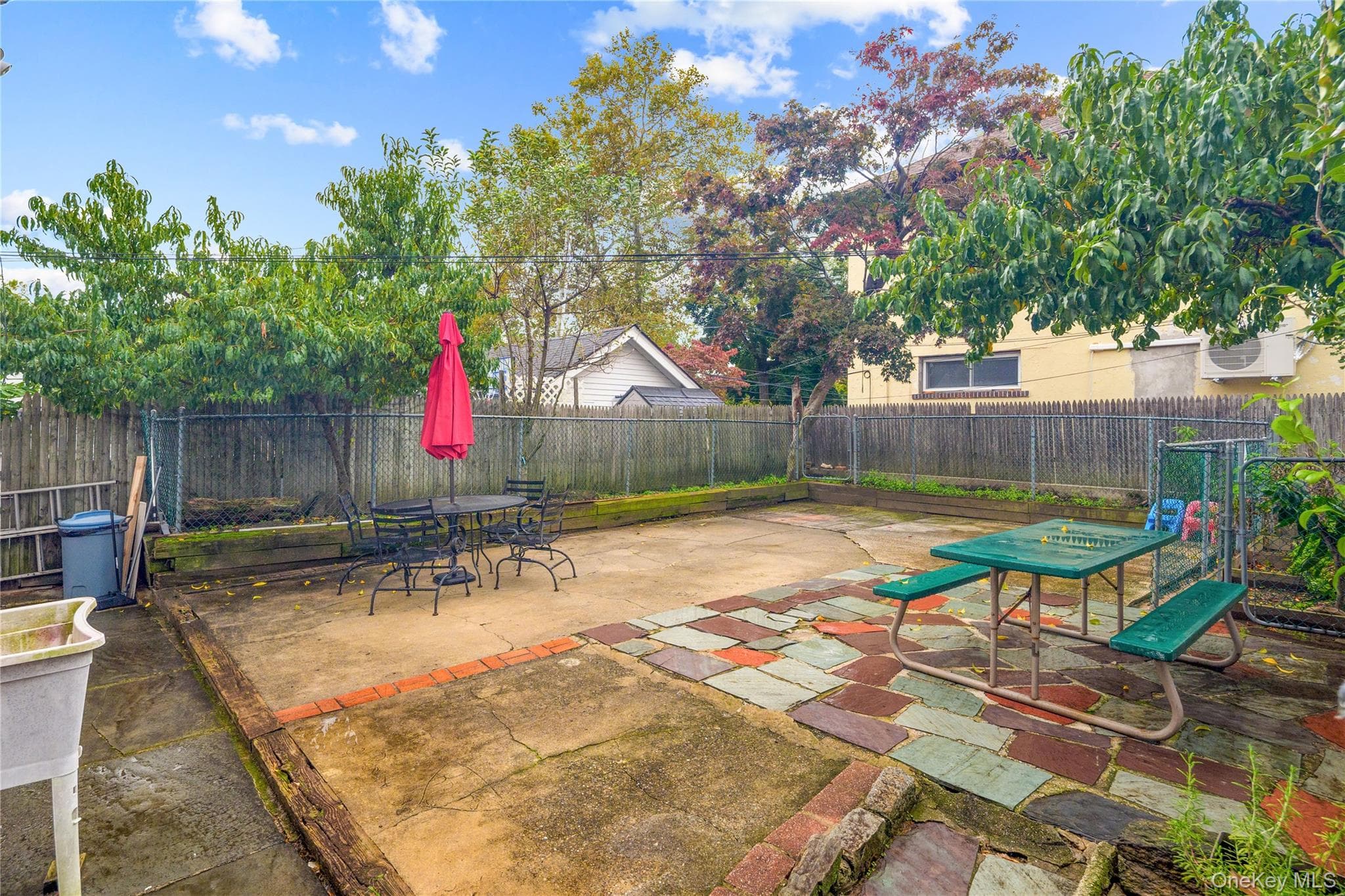339 Hawthorne Avenue thumbnail 42