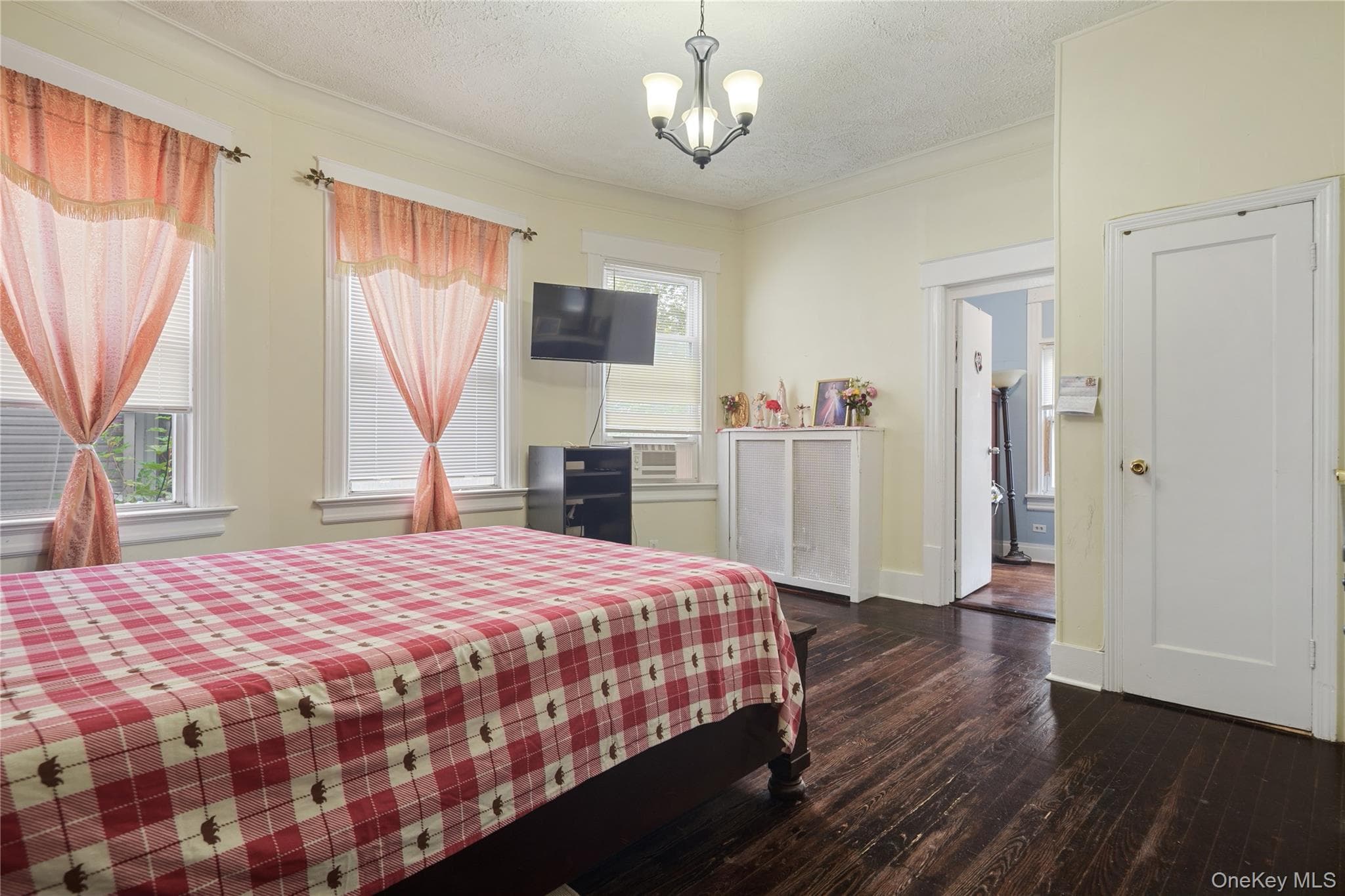 339 Hawthorne Avenue thumbnail 11