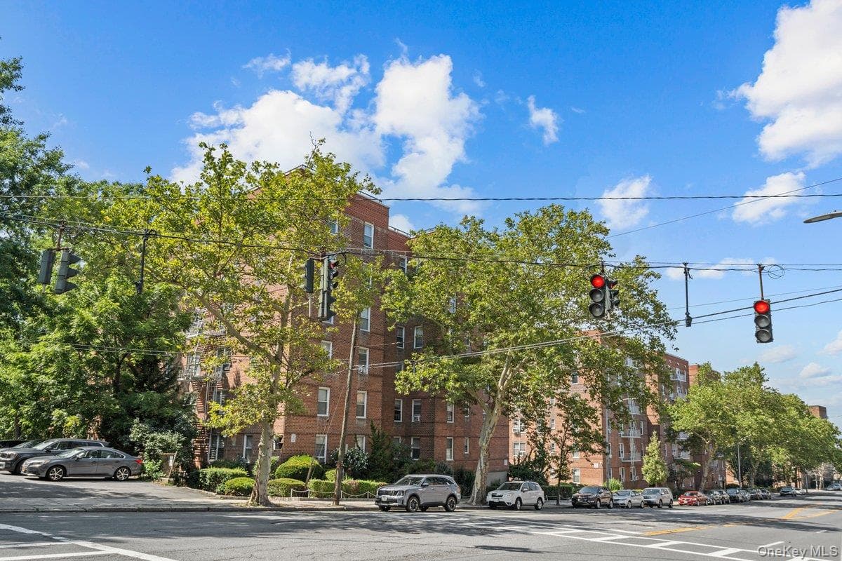 517 Riverdale Avenue Unit: 4D thumbnail 15