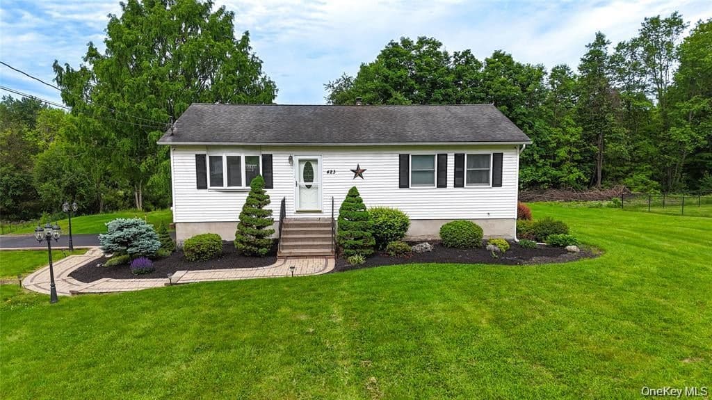 423 Rock Cut Road photo 1