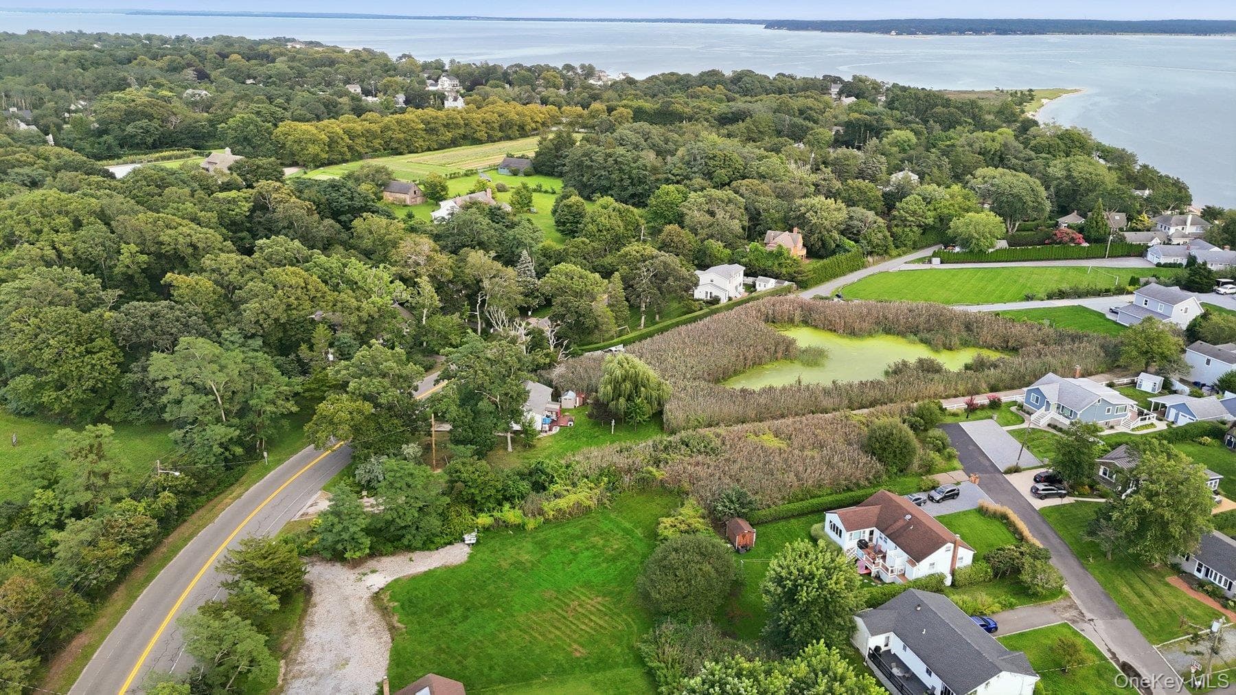 501 Peconic Bay Boulevard thumbnail 7