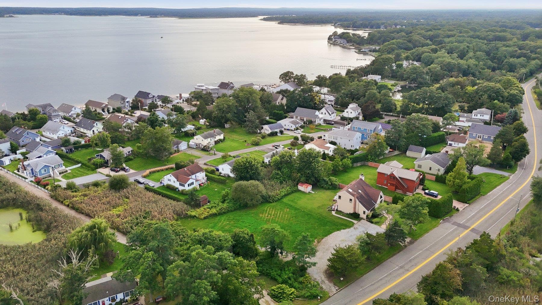 501 Peconic Bay Boulevard thumbnail 3