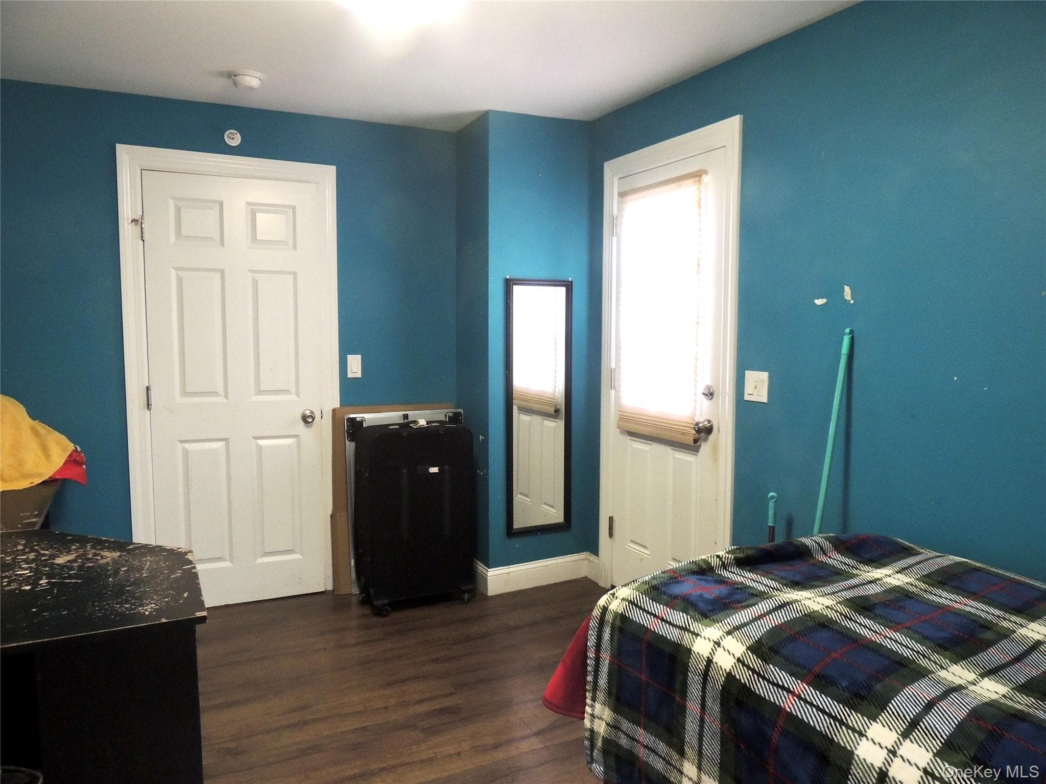 212 Beekman Avenue thumbnail 5