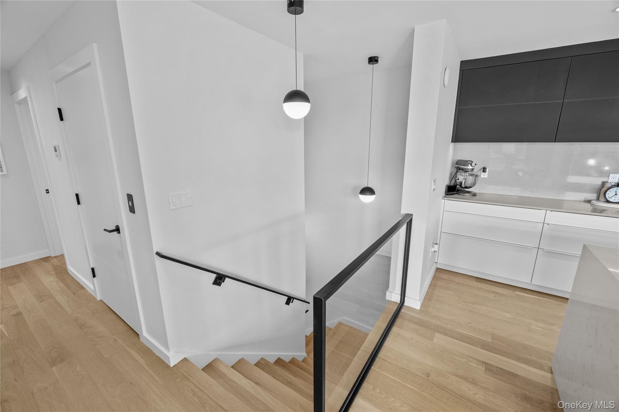 35 Wyoming Avenue thumbnail 9