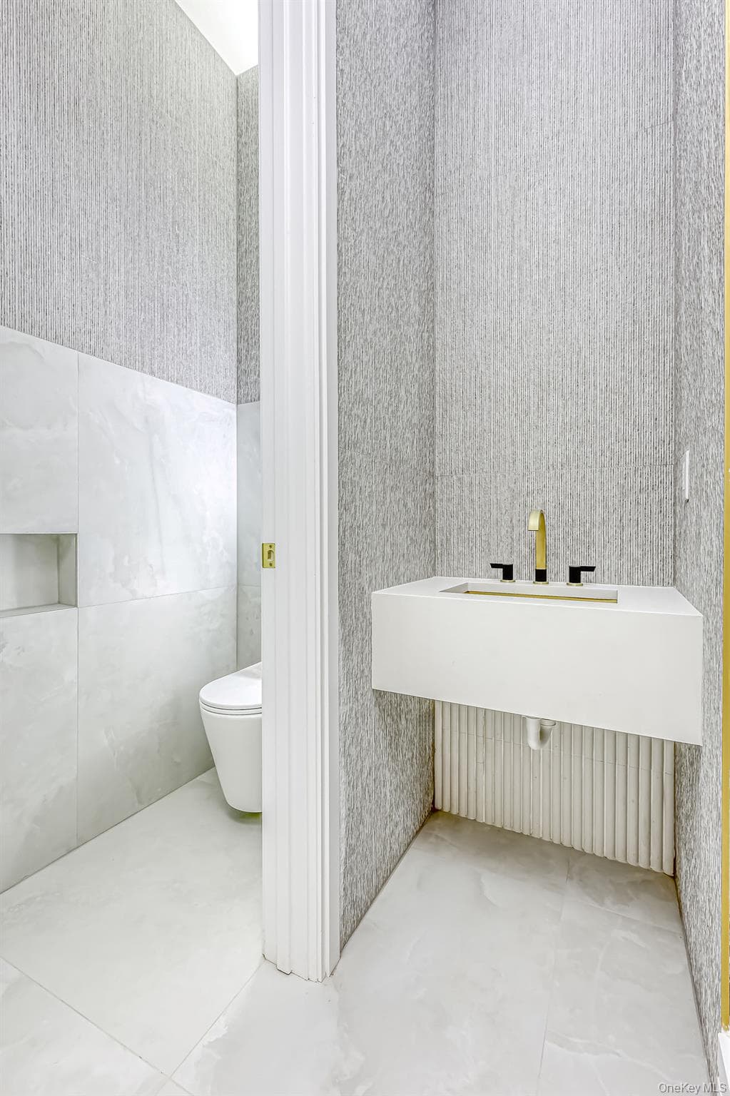 2 Roberts Road Unit: 202 thumbnail 2