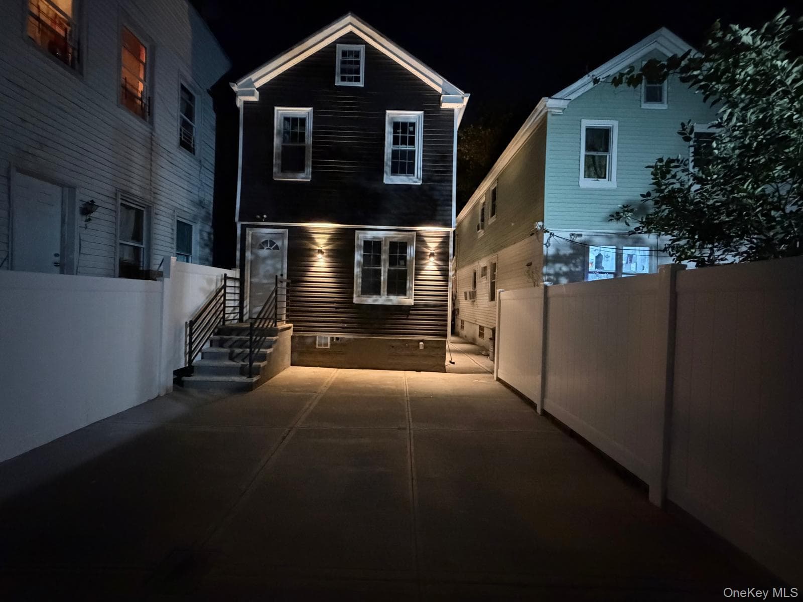 107-29 118th Street thumbnail 16