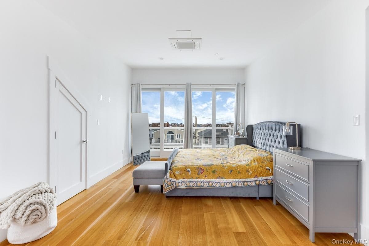 176 Beach 127th Street Unit: 176B thumbnail 15