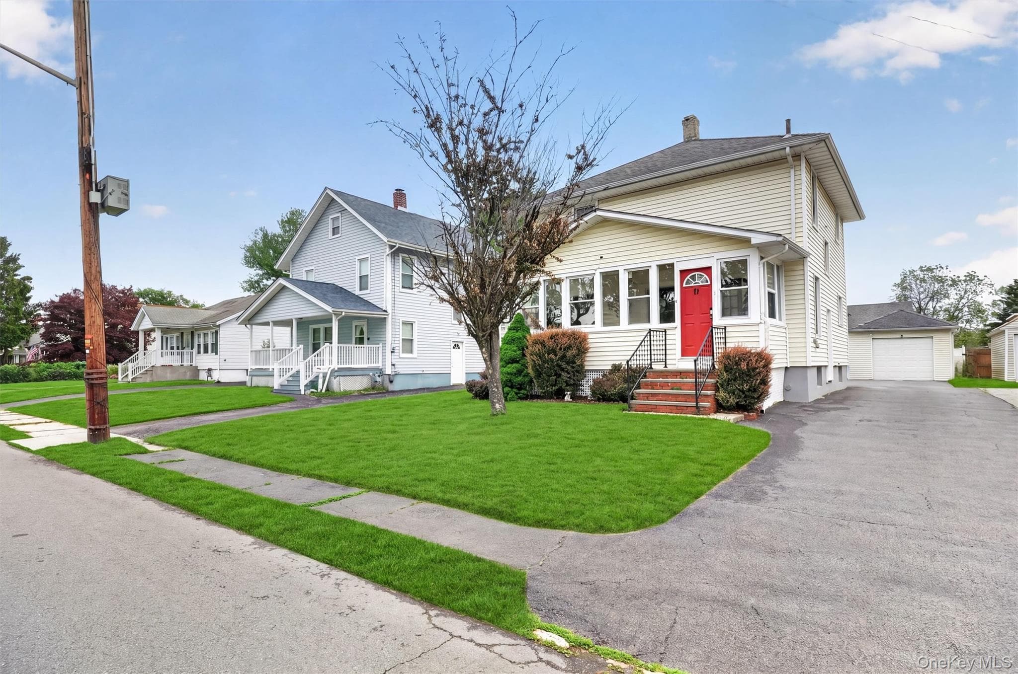 11 Columbia Avenue thumbnail 2
